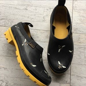 JOULES Wellibob Pop On Rain Clog Shoe Slip On Bees